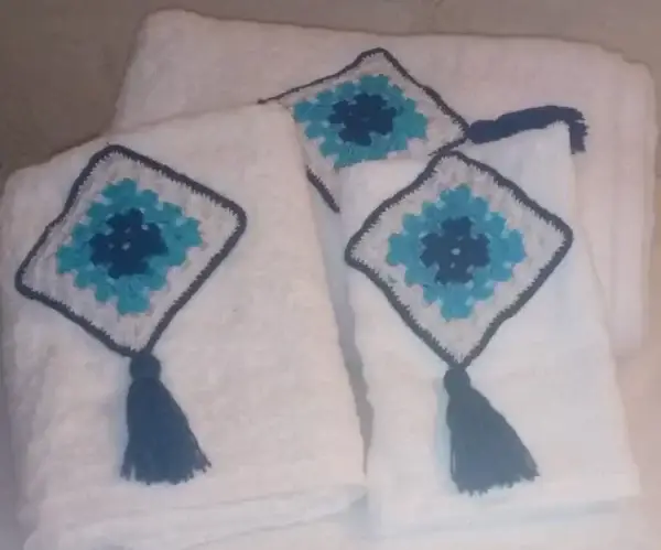 Egyptian Cotton Towel Set - Crochet with Tassels