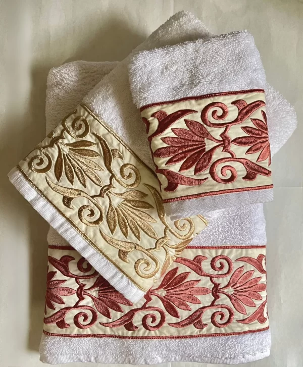 set of 3 Egyptian cotton Towel with a Retro Flowers and scroll design