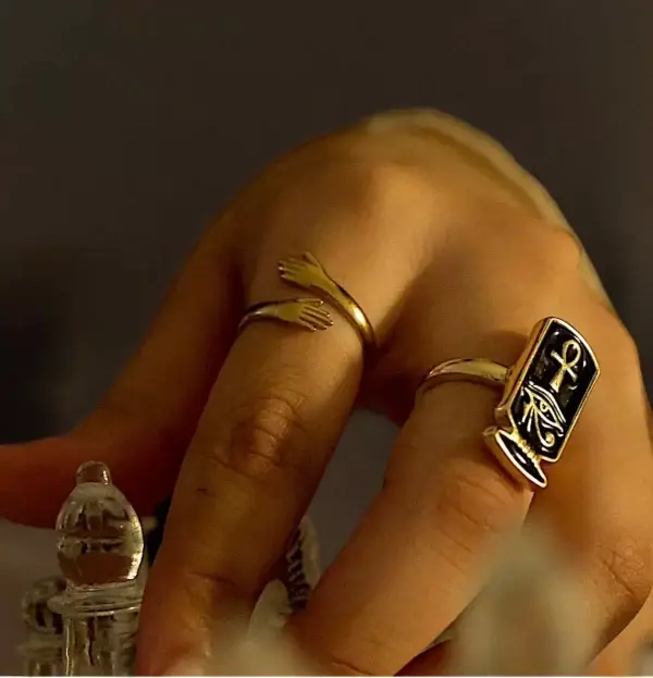 Gold-Plated Hug Ring on Stainless Steel - Adjustable and Heartfelt - Image 2