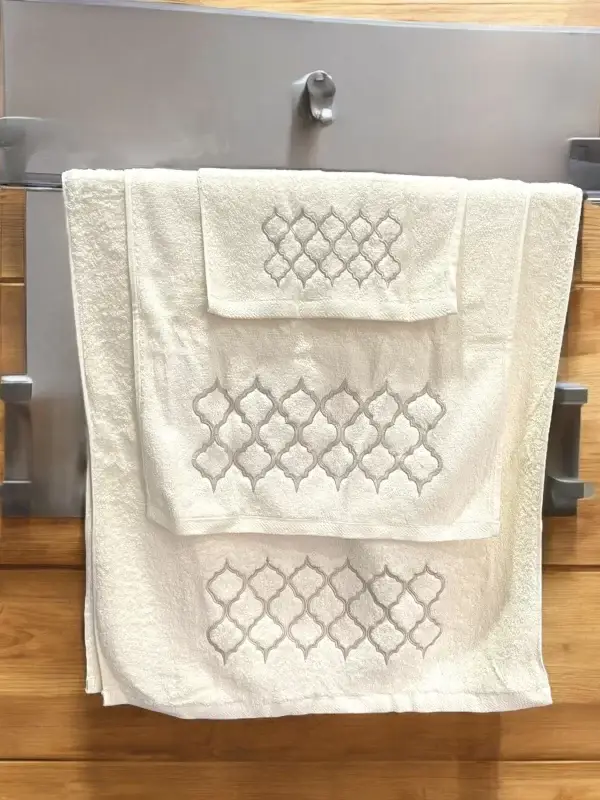 Cream & Bronze Egyptian Cotton Towel Set with Quatrefoil Design - Image 2