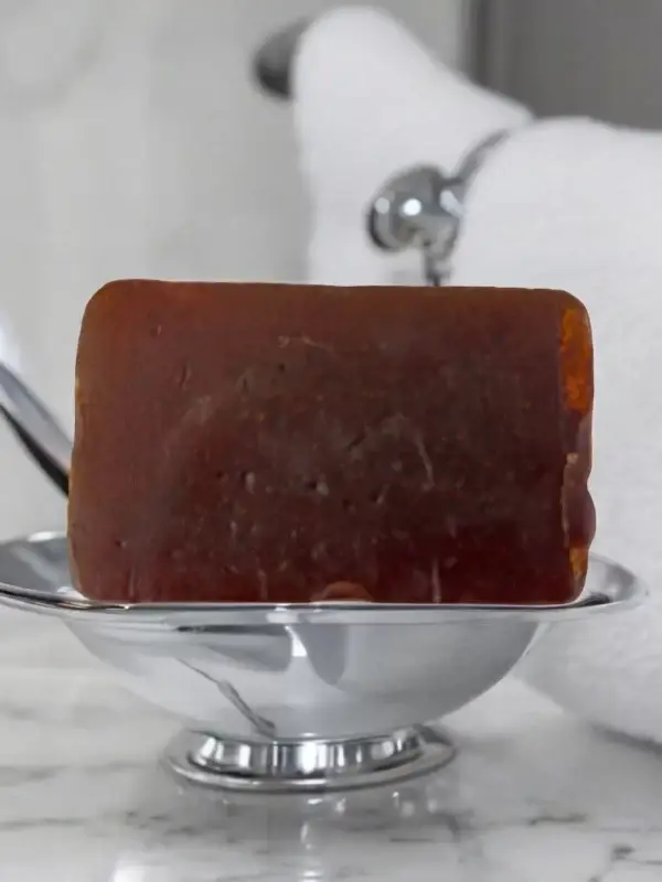 Haj Arafa Organic Cinnamon Soap - Warming and Revitalizing Skincare - Image 3