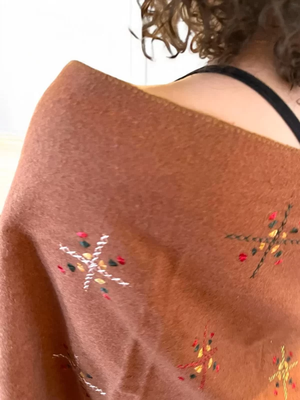 Handwoven Egyptian Wool Shawl - Siwa-Inspired Design - Image 4