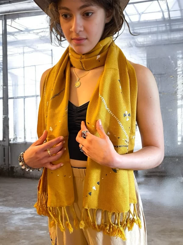 Handwoven Siwan Woolen Scarf - Authentic Egyptian Design - Image 4