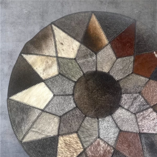Artisanal Round Cowhide Placemat with Earthy Tones – 21" Diameter - Image 4