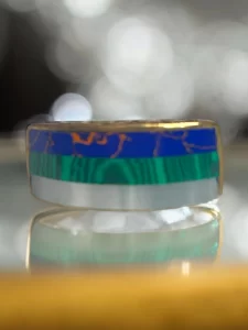Vintage Brass Art Deco Ring with Malachite, Lapis Lazuli, and Mother of Pearl Inlay