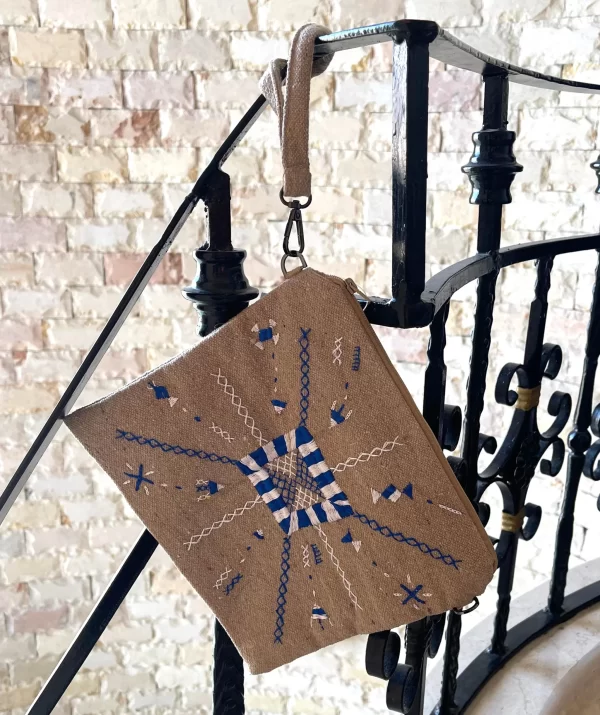 Siwa Hand-Embroidered Geometric Wristlet - Image 3