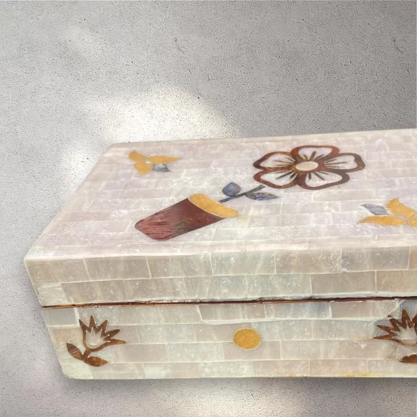 Handmade Mother of Pearl Box - Image 4