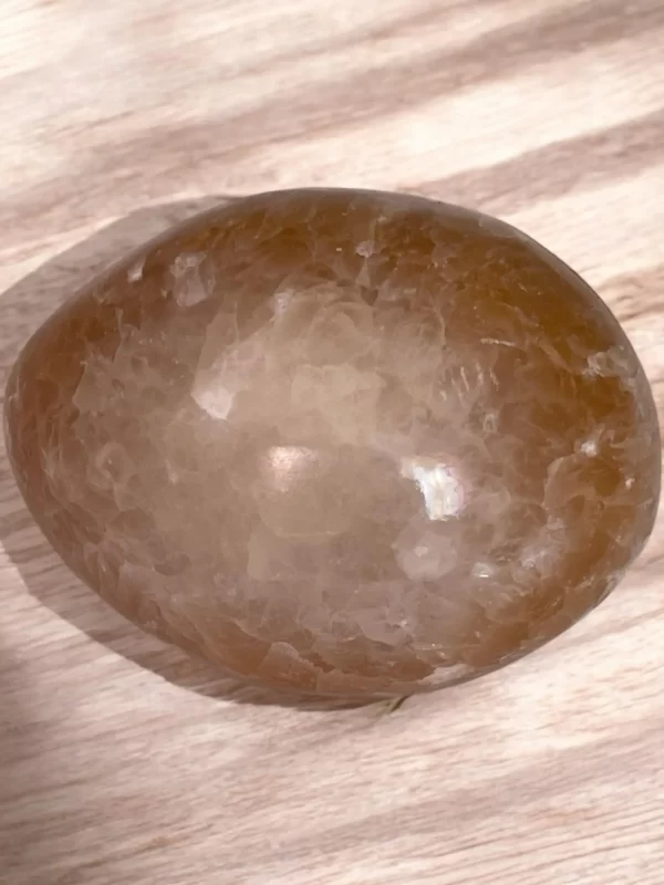 Hand-Carved Alabaster Egg – Healing Stone for Meditation & Energy Balance - Image 2